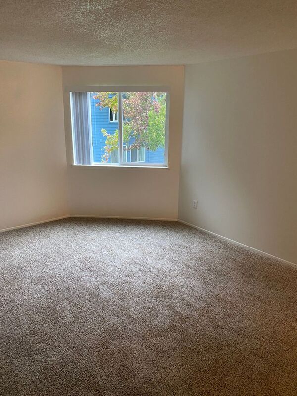 Building Photo - 479 Senate St NW