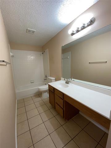 Building Photo - 313 Willow Oak Dr
