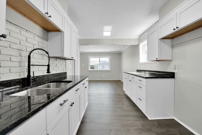 Building Photo - 24364 Bolam Ave