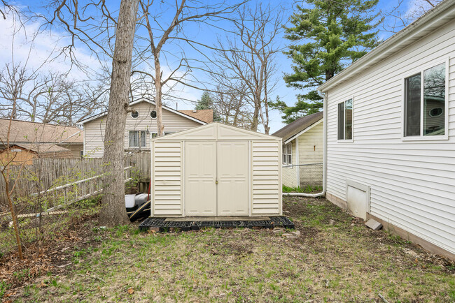 Building Photo - 801 Spruce St