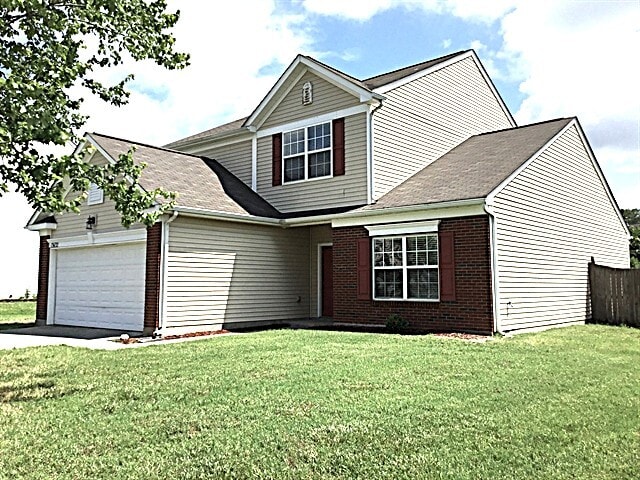 Building Photo - 13632 Stringfellow Ln