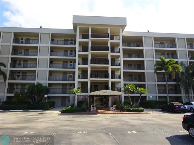 Building Photo - 3001 S Course Dr
