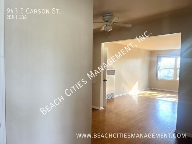 Building Photo - 943 E Carson St