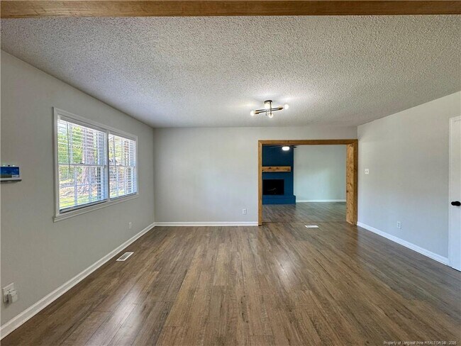 Building Photo - 7605 Jennings Ln