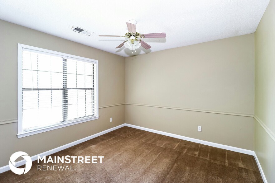 Building Photo - 1422 Hawkcrest Cove N