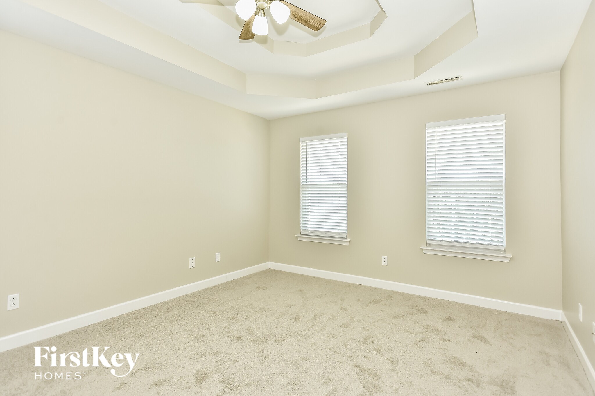 Building Photo - 4801 Mara Vista Dr