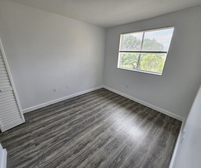 Building Photo - 17602 NW 25th Ave