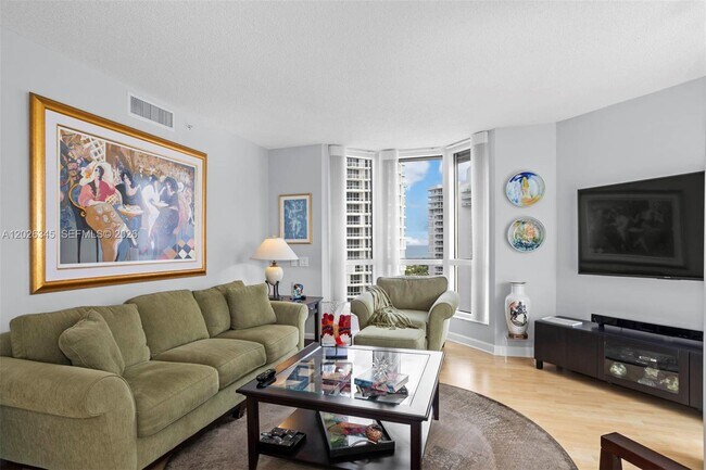 Building Photo - 21205 Yacht Club Dr