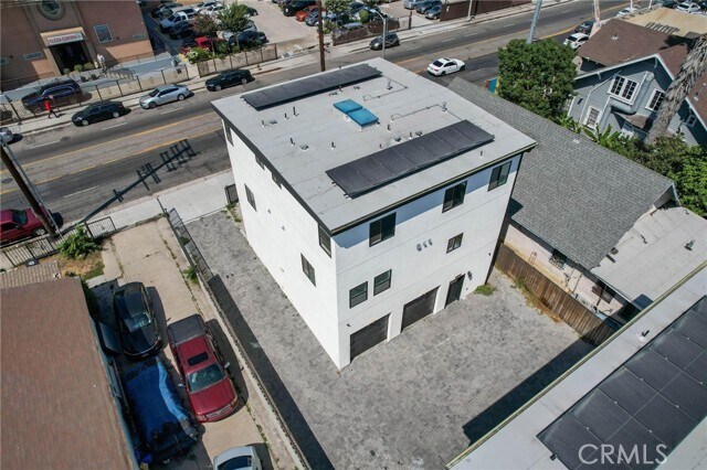 Building Photo - 532 W Vernon Ave