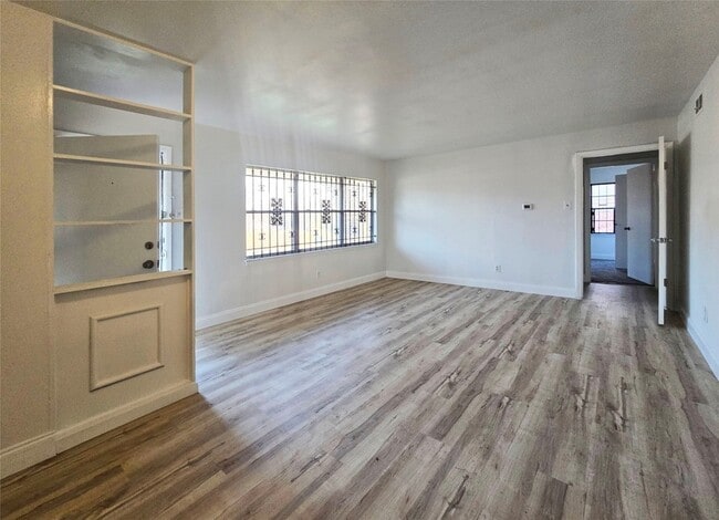 Building Photo - 514 Highfall Dr