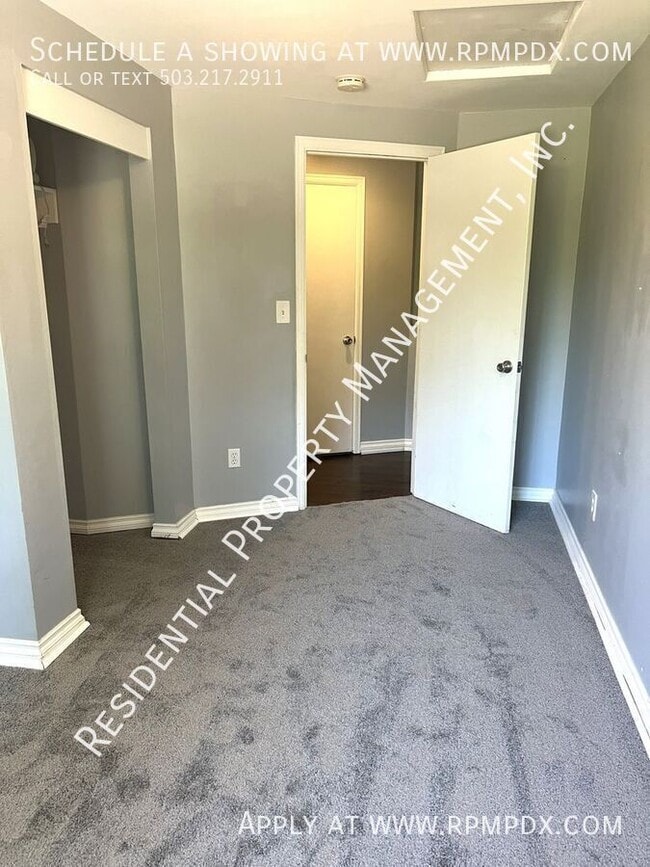 Building Photo - 4512 SW Fairvale Ct