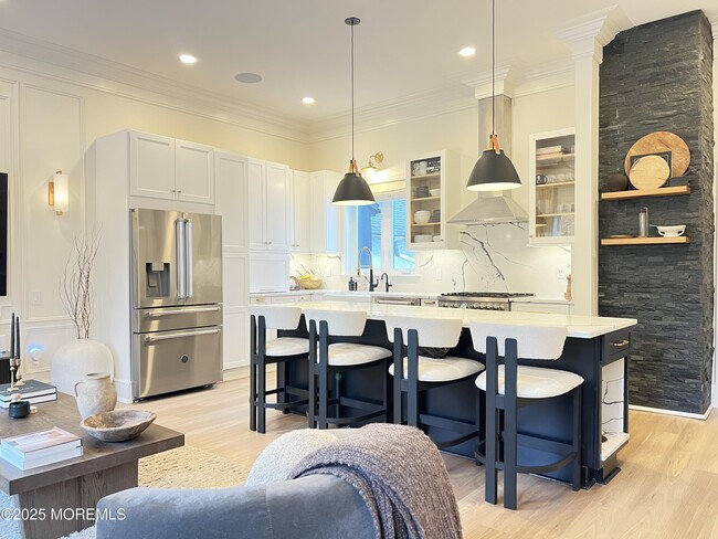 Primary Photo - 164 Glenwood Ave