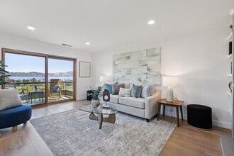 Building Photo - 2 Bedroom, 2 bathroom condo available with spectacular views of Richardson Bay!