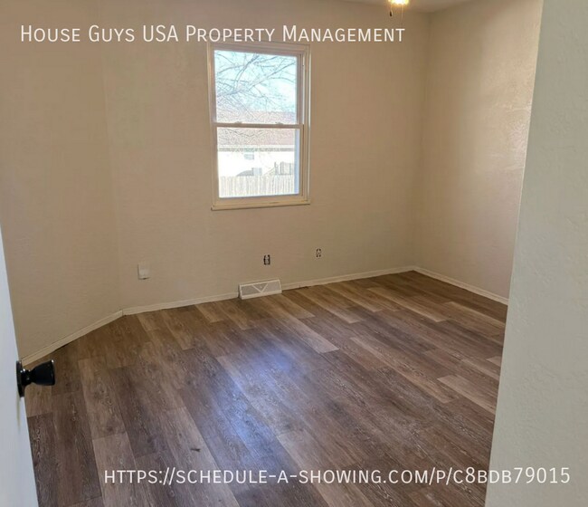 Building Photo - 2903 Tepee Ave