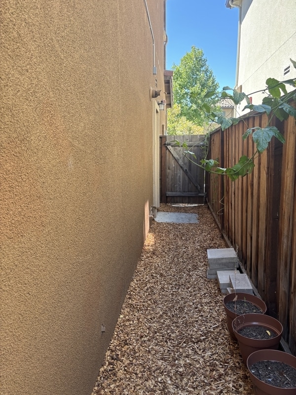 Building Photo - 5558 Kennedy Pl