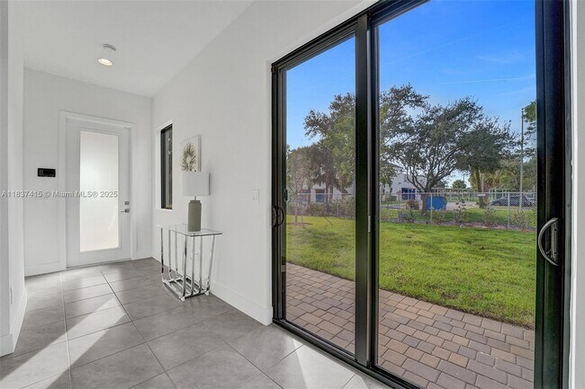 Building Photo - 13145 Addilyn Ct