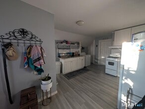 Building Photo - 268 Washington St