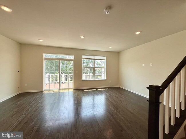 Building Photo - 11007 Blackburn Cove Ln