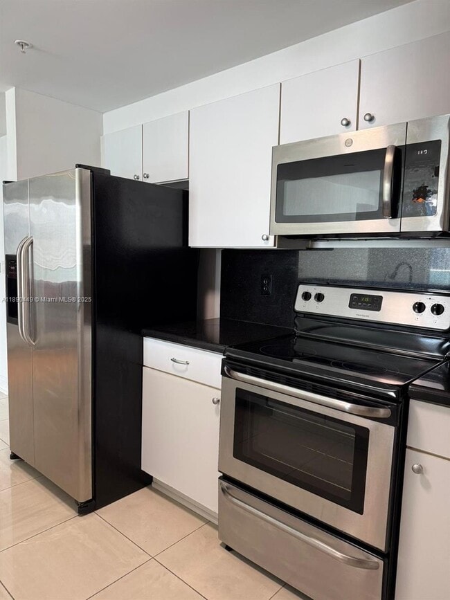 Building Photo - 1250 S Miami Ave