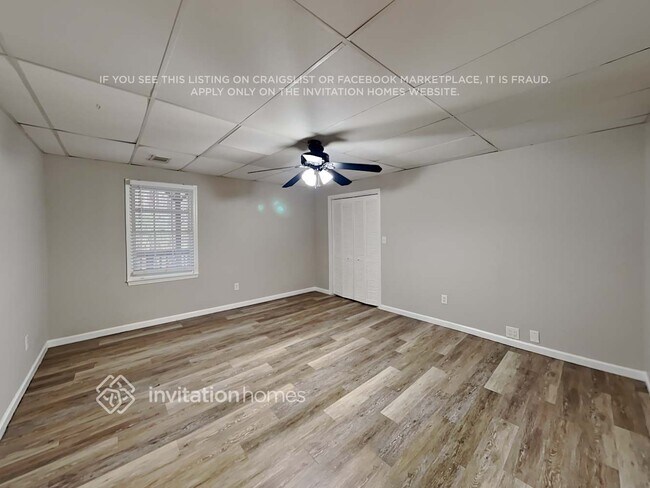 Building Photo - 1911 Ascot Terrace NW