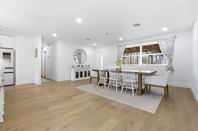 Building Photo - 12863 159th Ct N