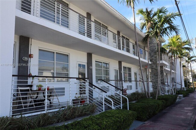 Building Photo - 540 74th St