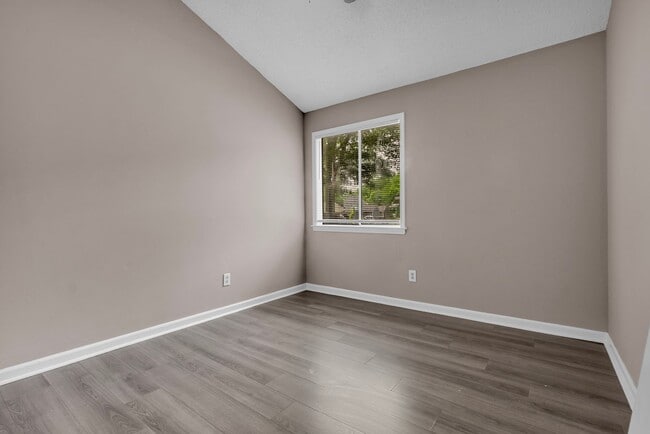 Building Photo - 1816 Rapier Dr