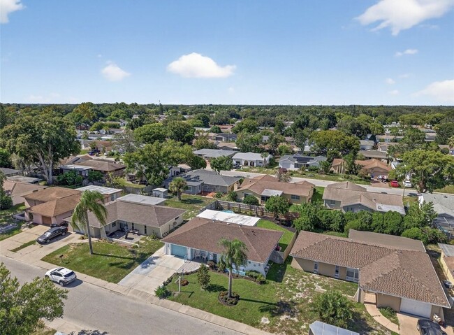 Building Photo - 7213 Isle Dr