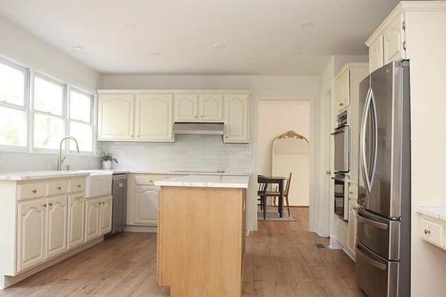 Building Photo - 10630 Timberstone Rd