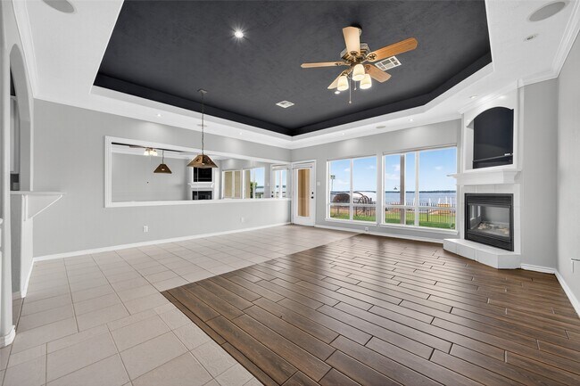 Building Photo - 16 Regency Point