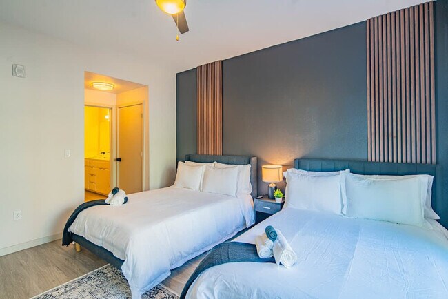 Building Photo - 914 N 3rd St