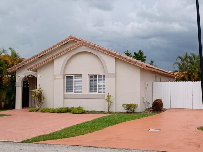 Primary Photo - 16771 NW 74th Ct