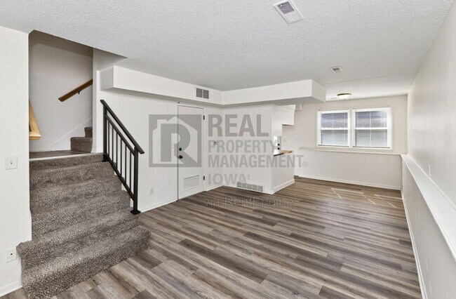 Building Photo - 3414 SW 42nd St