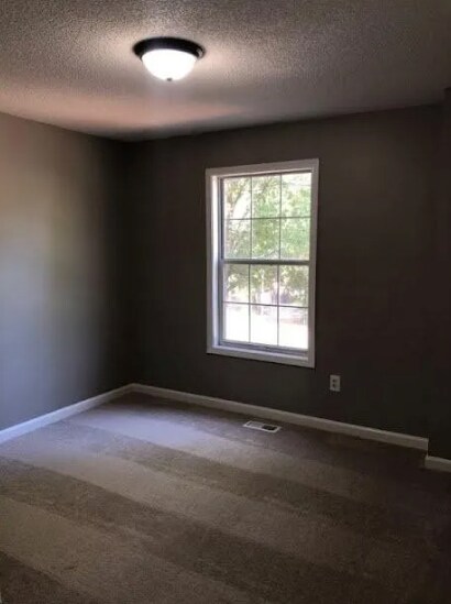 Building Photo - 608 Amberwood Pl