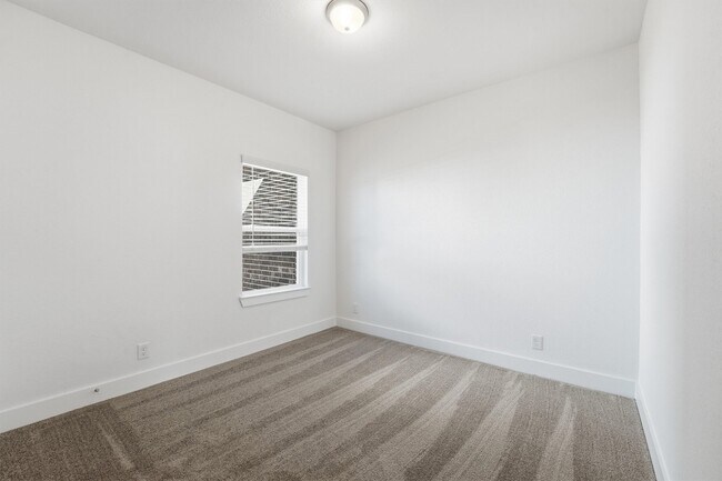 Building Photo - 4506 Blue Mountain Laurel St