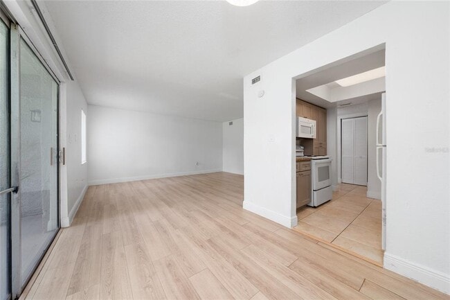 Building Photo - 4809 S Texas Ave