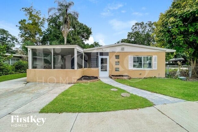 Primary Photo - 7801 N Boulevard