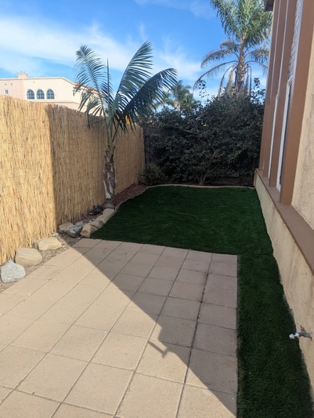 Building Photo - 214 Melrose Dr