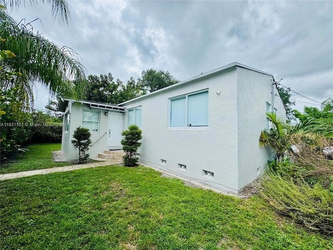 Primary Photo - 920 N 26th Ave