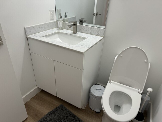 Building Photo - Available Furnished or Unfurnished