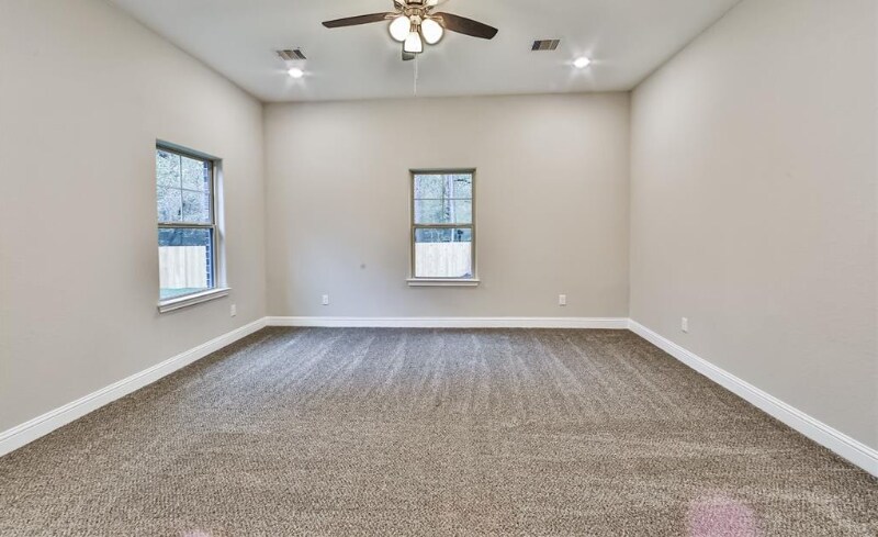 Building Photo - 1035 Carson Dr