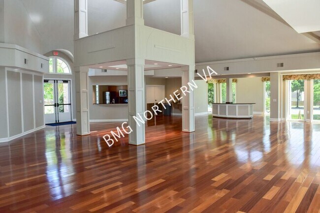 Building Photo - 6001 Keble Dr