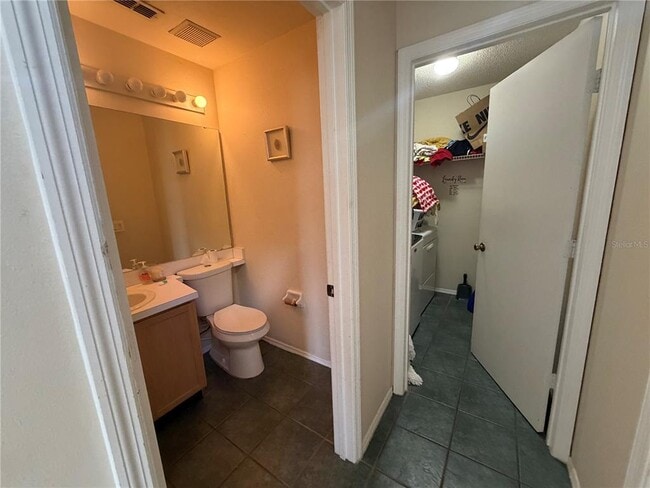 Building Photo - 13112 Meadowfield Dr