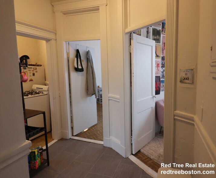 Building Photo - 407 Huntington Ave