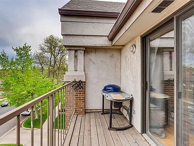 Balcony off main floor bedroom - 1085 Broadway St