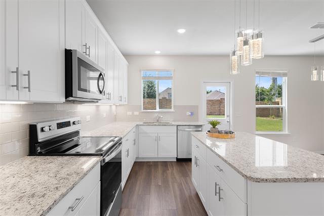 Building Photo - 1600 Waggoner Dr