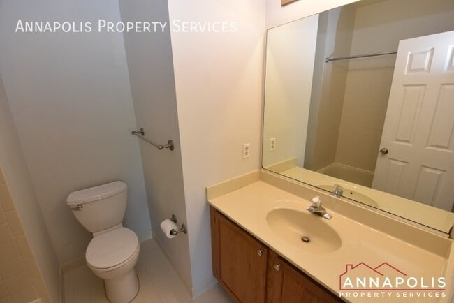 Building Photo - 643 Oakland Hills Dr