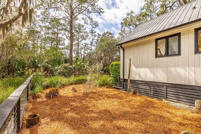 Building Photo - 6201 Frederica Rd