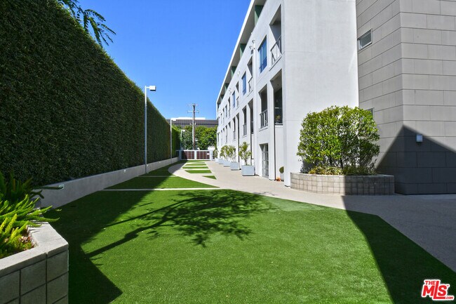 Building Photo - 11500 Tennessee Ave