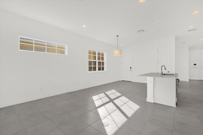 Building Photo - 2360 Datura Lp